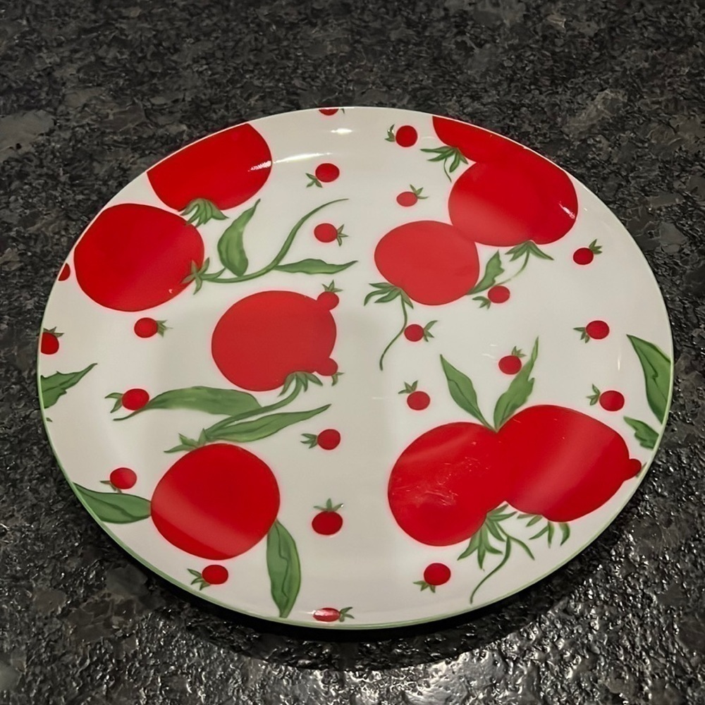 Taste Setter Vegetable Polka Dot Plate 10.25” Villa Vanilla Palm Beach Lot 173